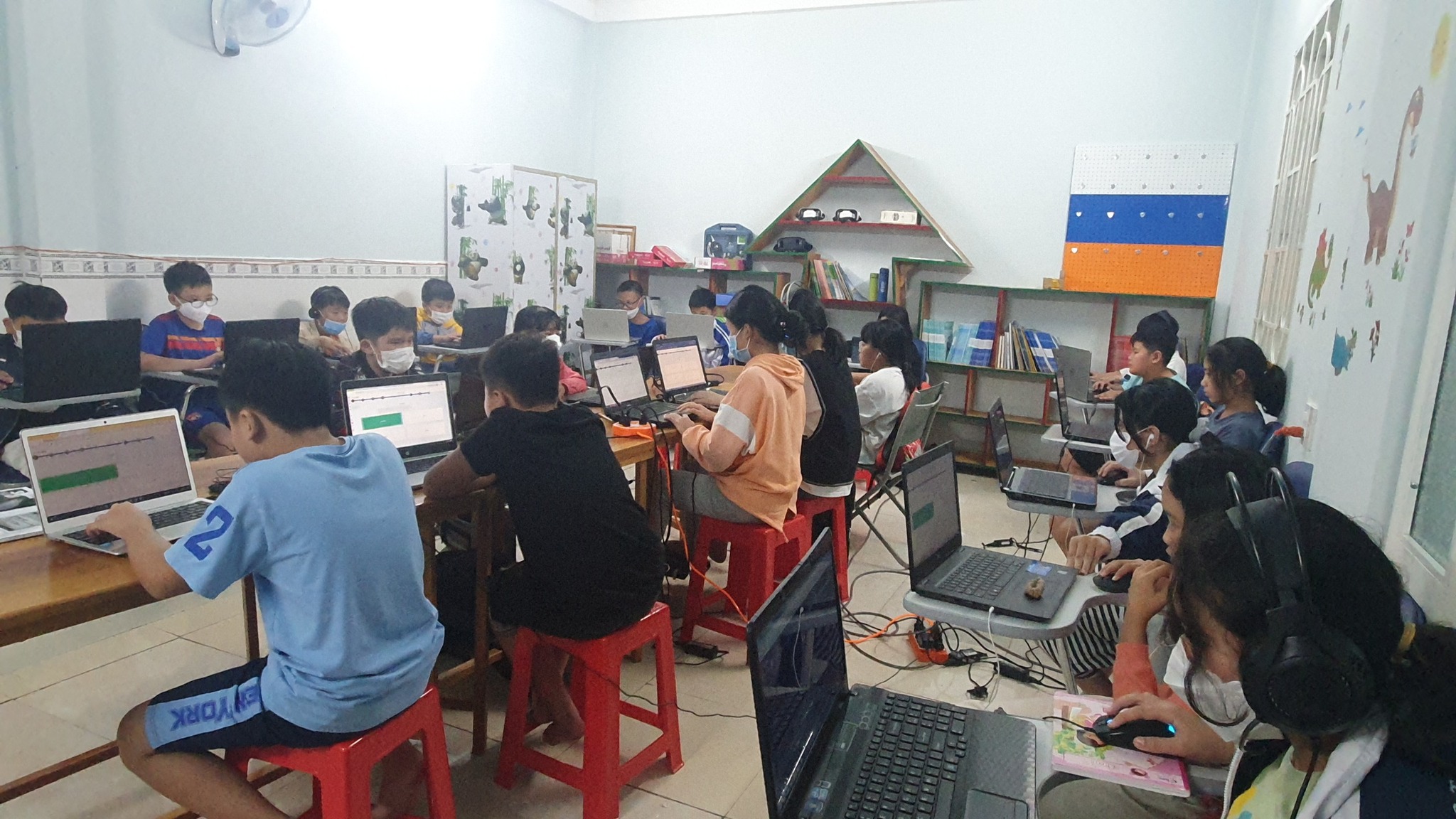 Hình ảnh hoạt động 11